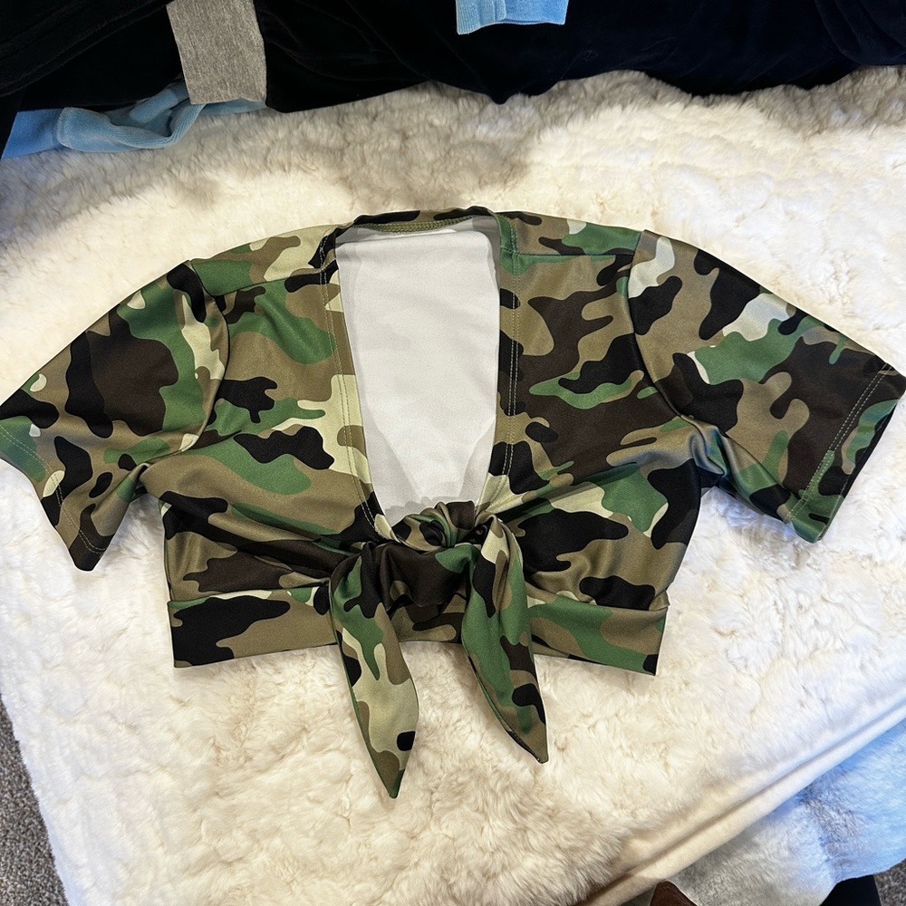 Authentic Twin Peaks Girl Camo Top